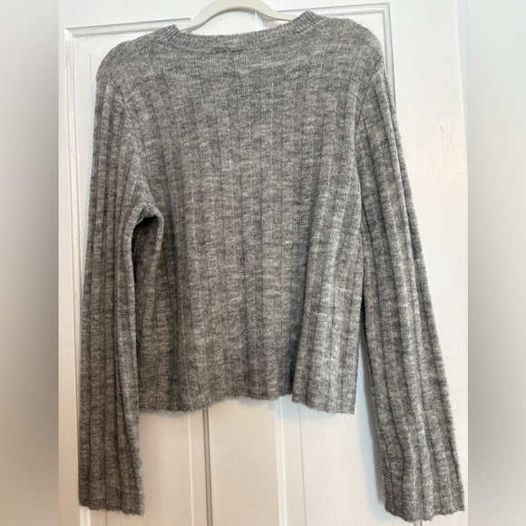 Divided Light Gray Knit Top - Picture 4 of 6